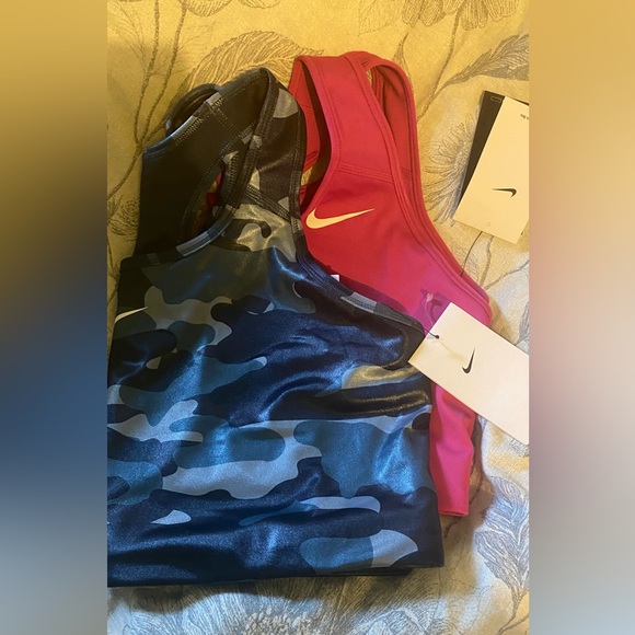 2 NIKE SPANX Gym Tops - Picture 1 of 2